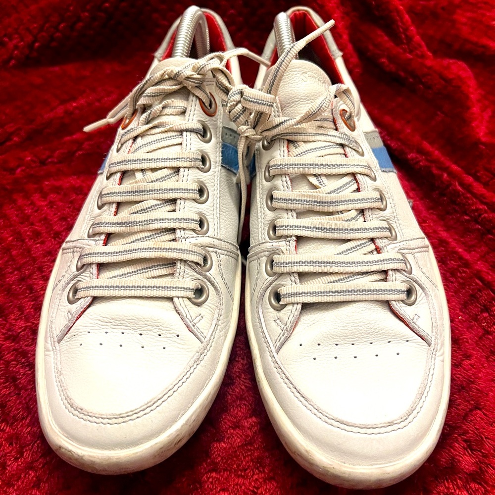 41-42 $460 Women Sz 11 Stuart Weitzman Derby  Low Top Sneaker In White